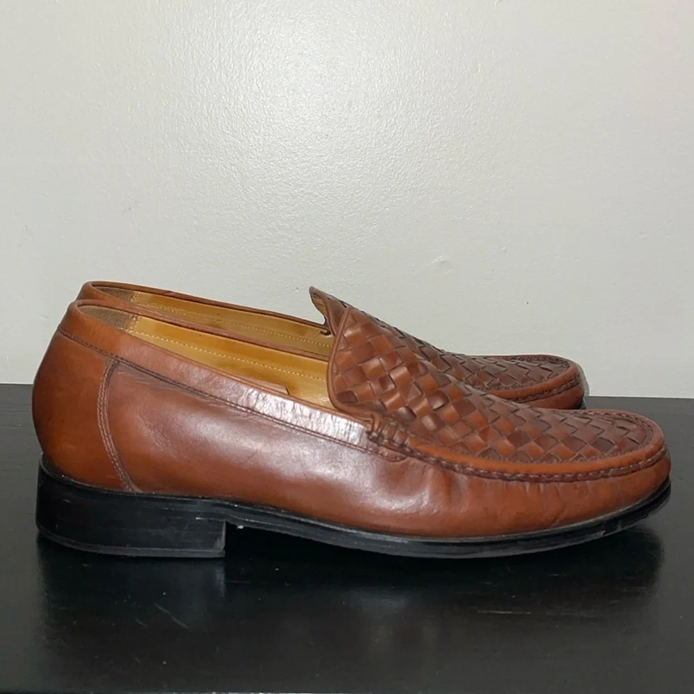 Cole Haan Slip on Dress Shoe with basket weave tongue.  Men's Size 13.‎  Leather